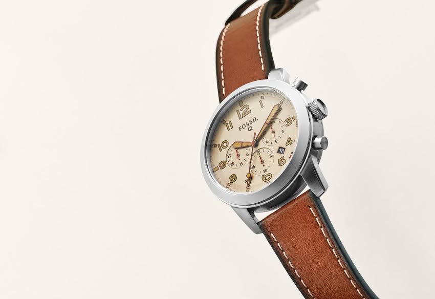 Fossil 再推一款 Q54 智能表：造型為先，科技輔助