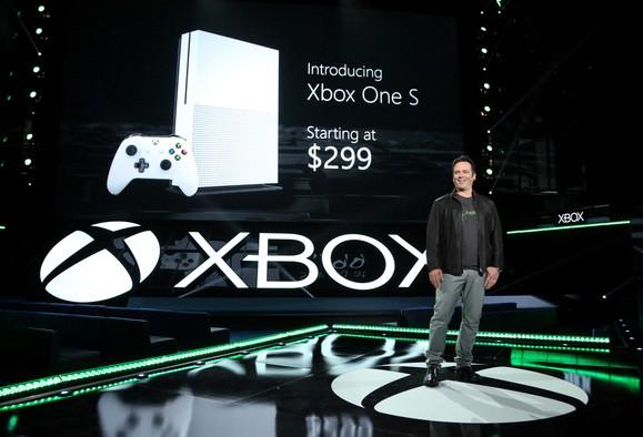 為什么Xbox干不過(guò)PS4 有平臺(tái)沒(méi)游戲怎么贏？