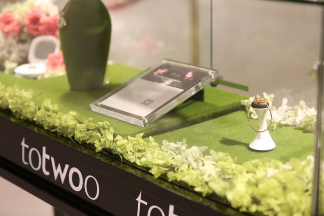 風靡歐美社交網(wǎng) 智能珠寶TOTWOO量產(chǎn)銷售