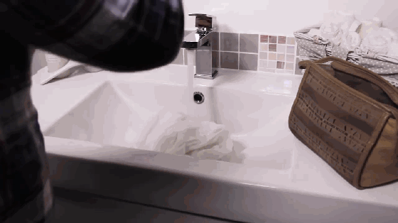 1478652779229488.gif