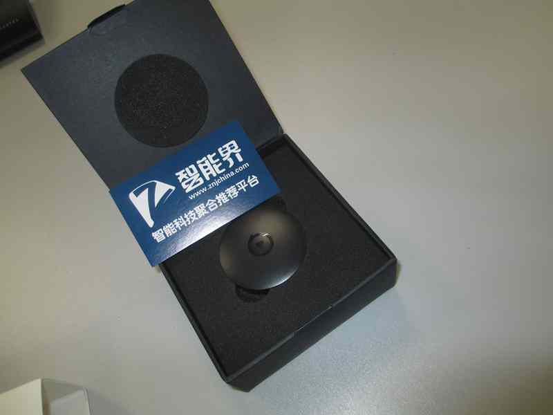 小巧大智慧，一鍵投影不是夢(mèng)---愛奇藝電視果評(píng)測