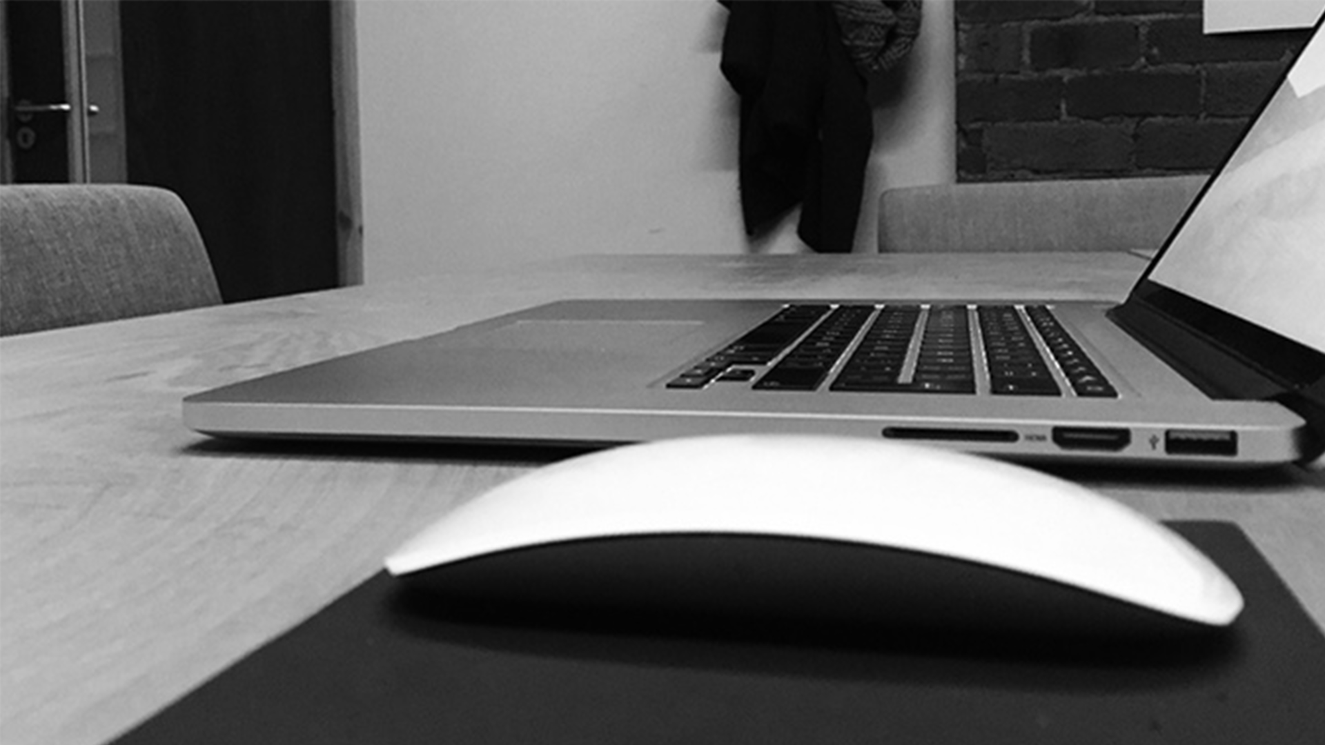 【智能界大百科】MacBook Pro新標(biāo)配？多重功能集一身的Keypad鍵盤墊
