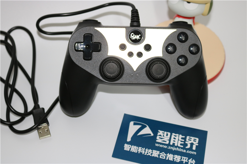 重回童年快樂時(shí)光——北通蝙蝠3游戲手柄