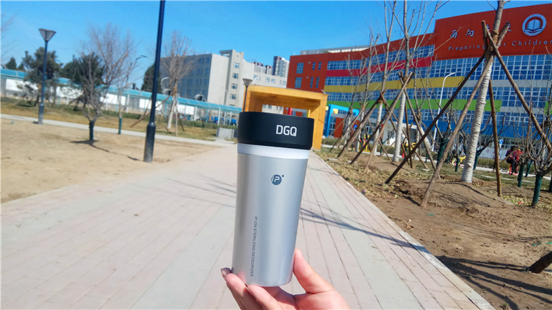 您的愛車需要一個(gè)好幫手—DGQ車載除味器體驗(yàn)