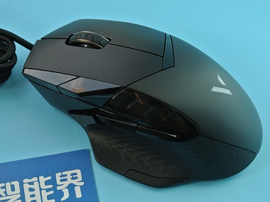 手感上佳帶你進(jìn)入舒適的游戲體驗——雷柏VT300電競游戲鼠標(biāo)