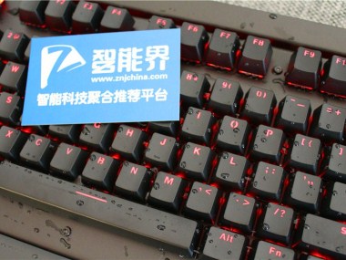 打游戲的你，需要一款炫酷雷柏V780機械鍵盤