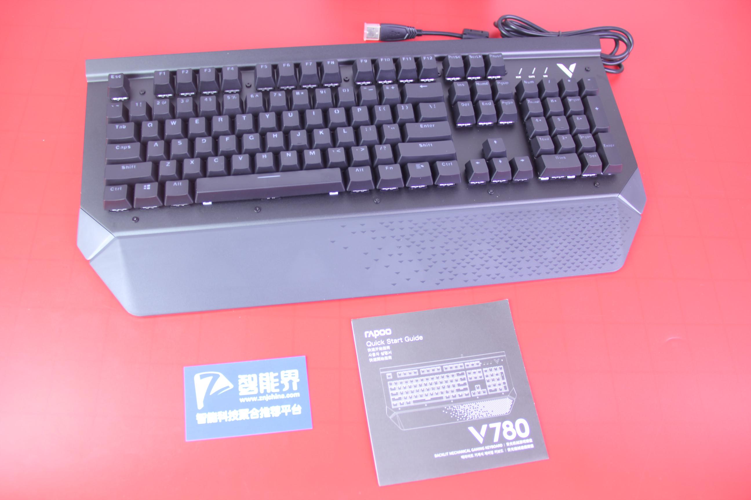 游戲辦公皆可的外設(shè)必備——雷柏V780防水背光機械鍵盤