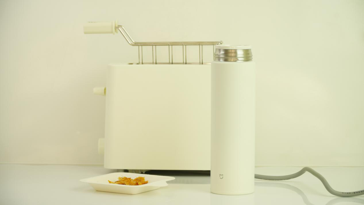 精致生活從早餐開始，Pinlo迷你烤面包機(jī)+保溫杯使用體驗(yàn)