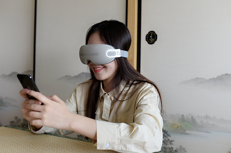 看得見(jiàn)環(huán)境還讓你的雙眼不得閑-倍輕松iSeeK眼部按摩器