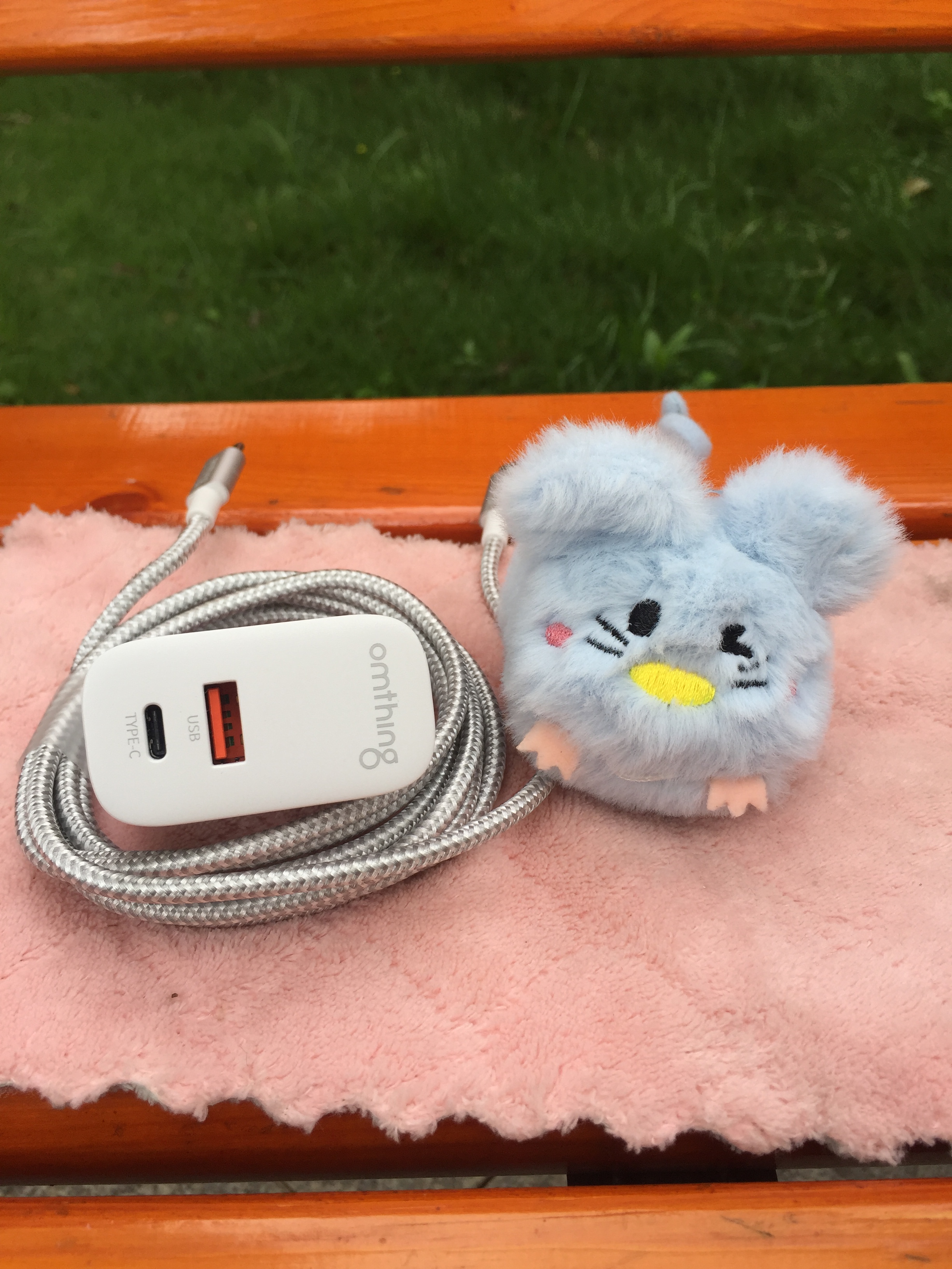 充電不止快一點點，omthing PD充電器 30W快充