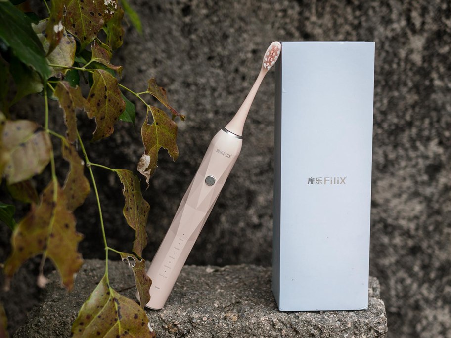 探索科學刷牙 拒絕過度清潔 扉樂Filix電動牙刷