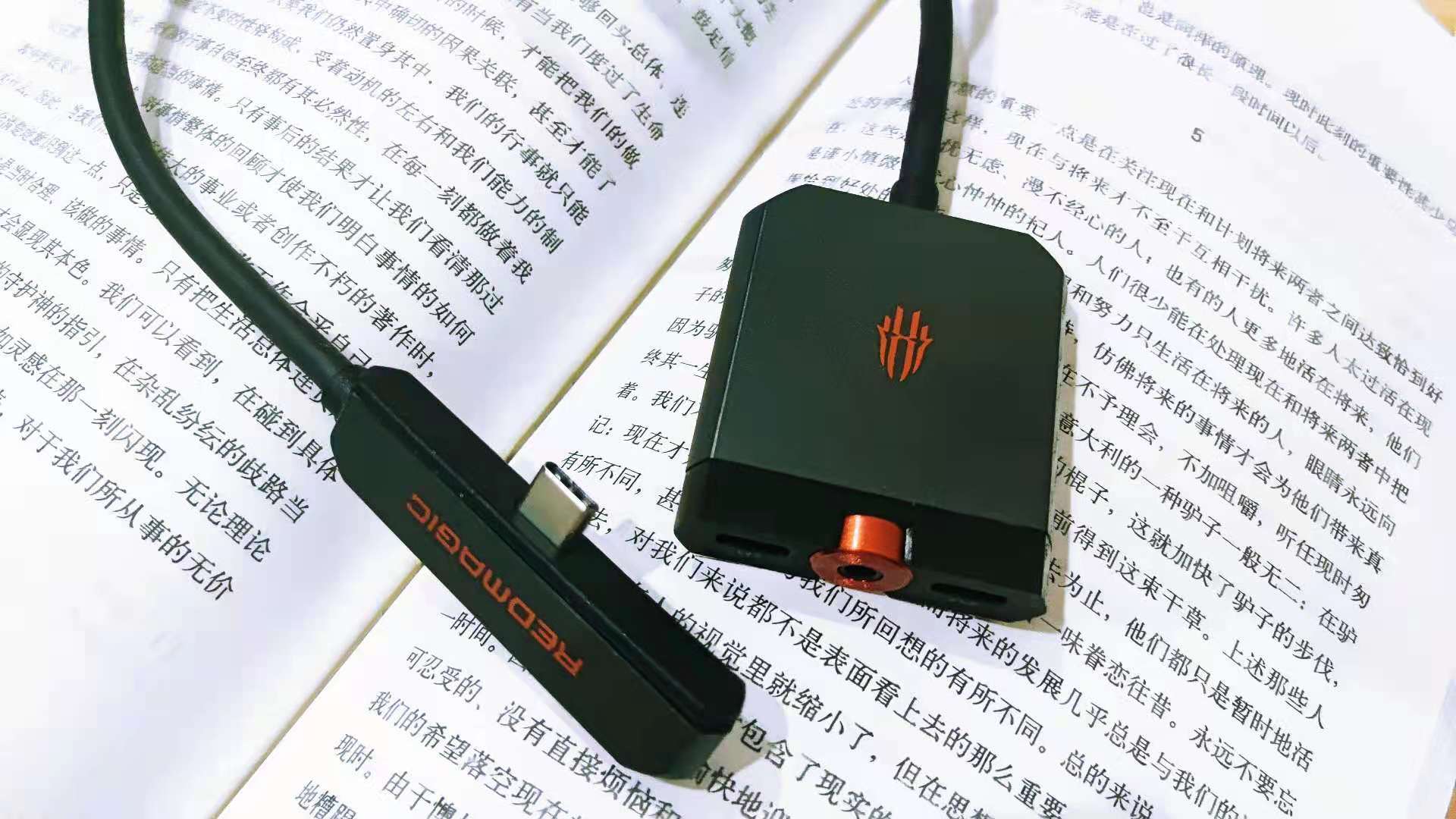 手機也有擴展塢？充電、耳機、投屏輕松搞定