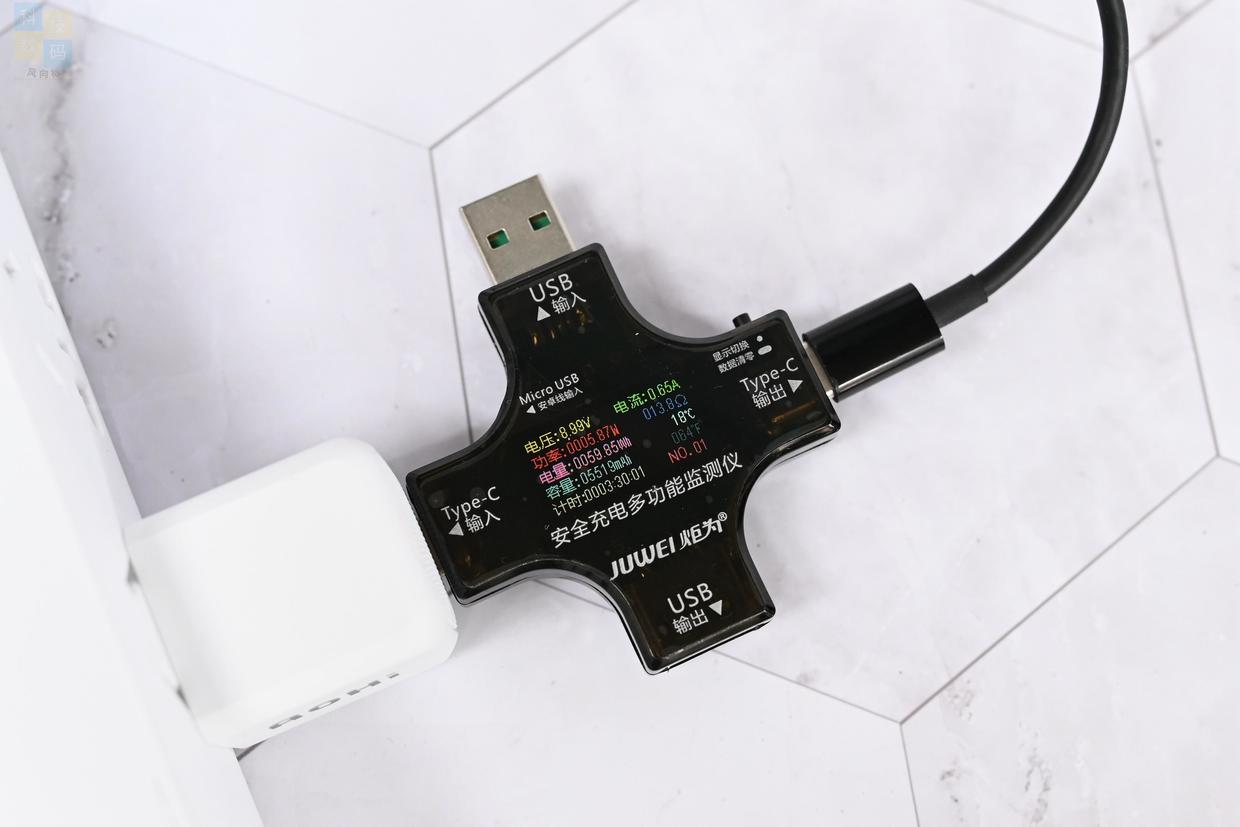 安全好用的手機充電器，體積小巧兼容性強，Aohi 20W快充體驗