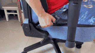 23-椅背角度調整.gif