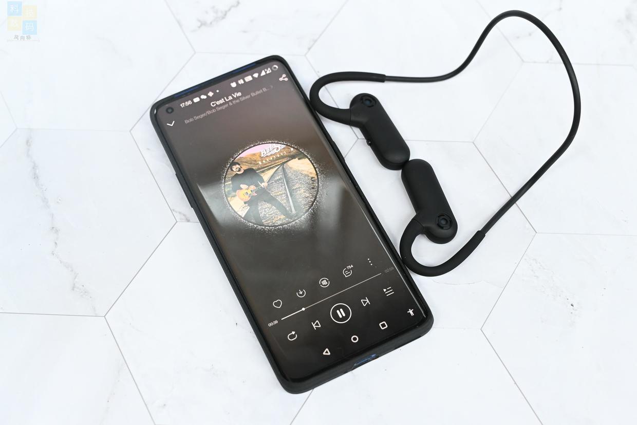 擺脫束縛，隨時暢聽好音樂，Dacom AirWings mp3體驗