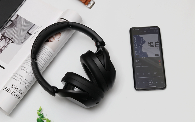 年度好物推薦：索尼新款重低音頭戴式降噪耳機(jī)，強(qiáng)勁續(xù)航，靜聽(tīng)好時(shí)光