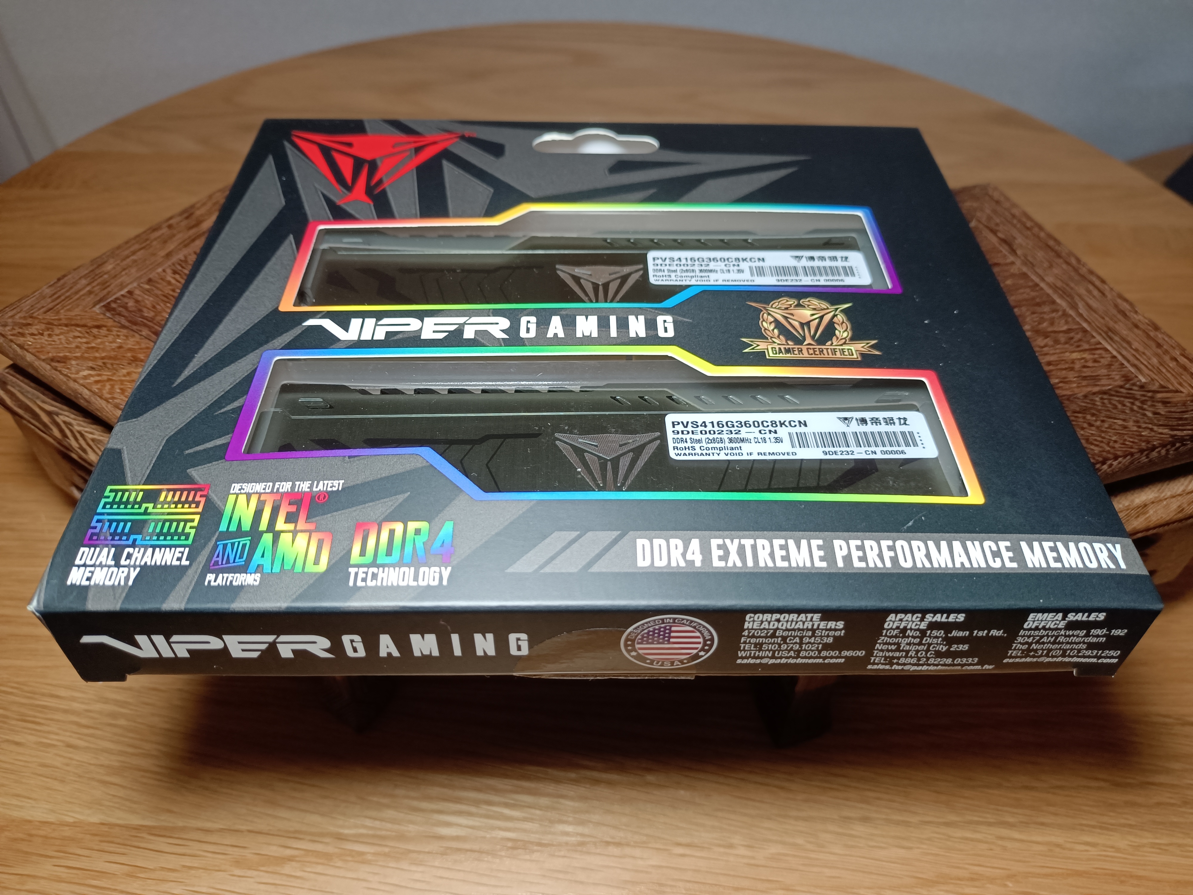 博帝蟒龍 DDR4 3600頻率鋼龍條臺(tái)式機(jī)內(nèi)存始終是穩(wěn)定的