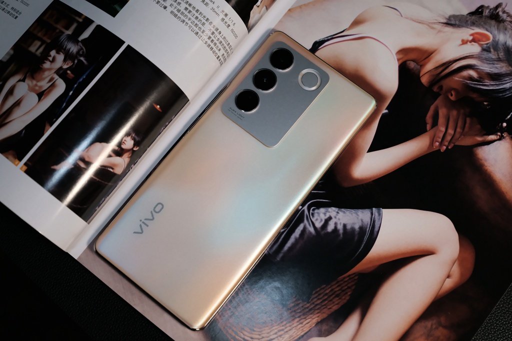 vivo S16煙花評測：雙面柔光人像、全能優(yōu)秀表現(xiàn)
